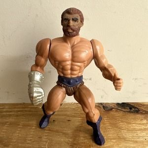 Vintage 1983 Masters Of The Universe MOTU He-Man Fisto Action Figure Mattel